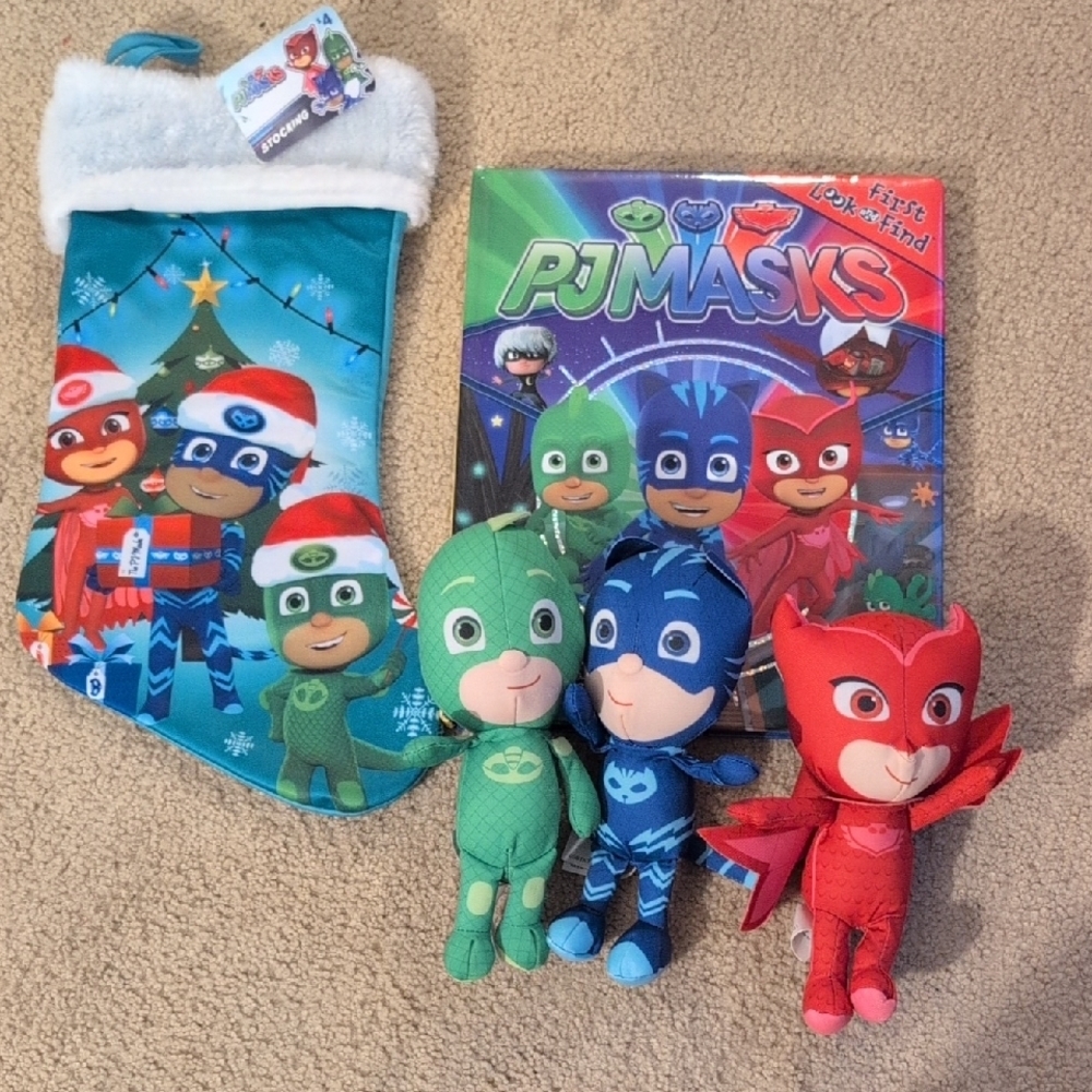 PJ Mask Bundle: 3 9 Inch Plush, Look & Find Book, Stocking
